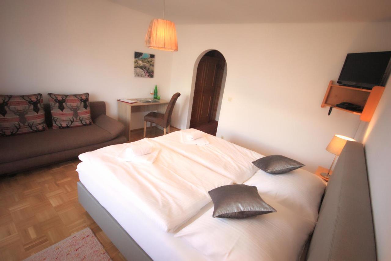 Hotel Pension Eichenhof Ried im Zillertal Kültér fotó