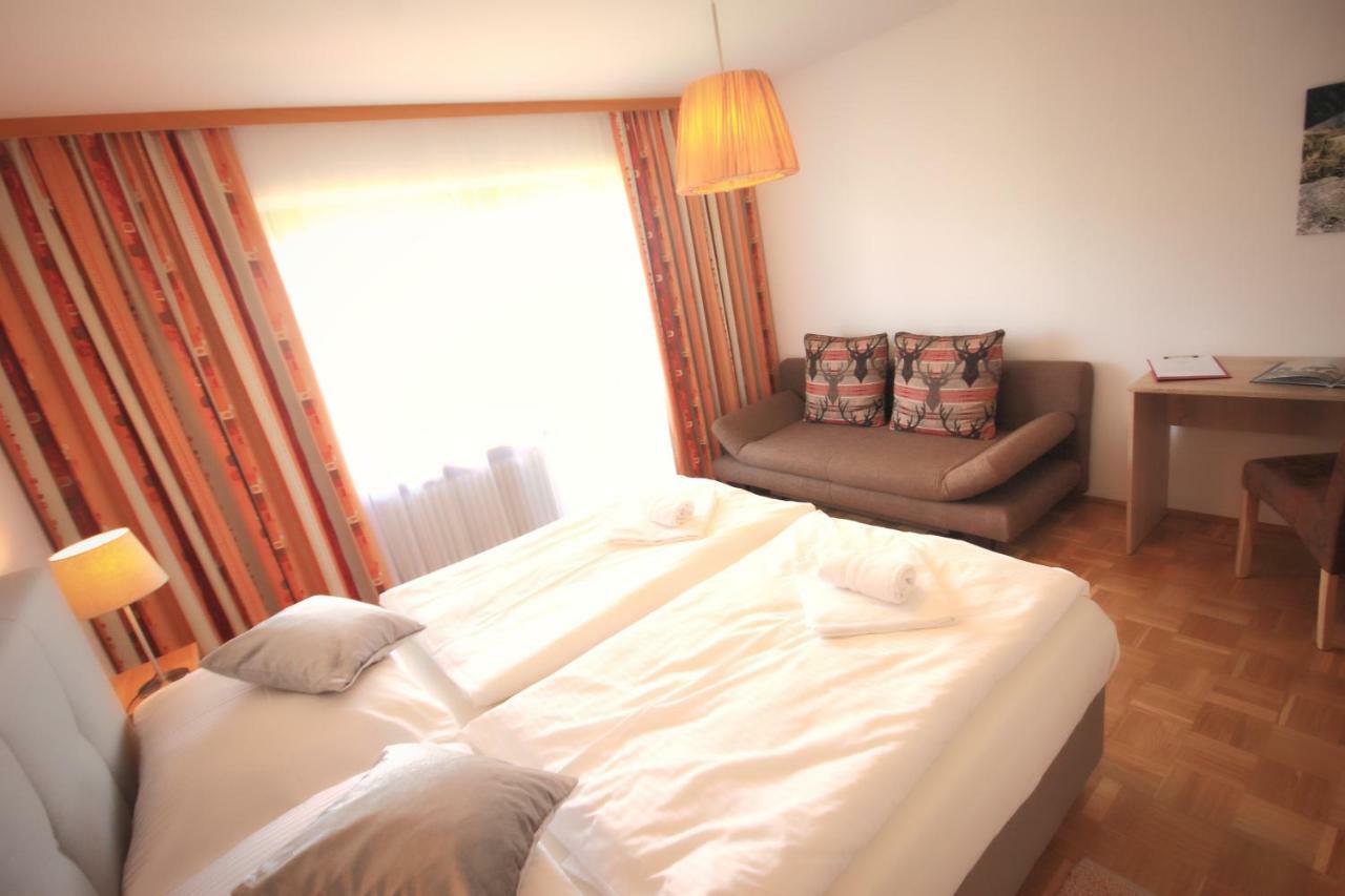 Hotel Pension Eichenhof Ried im Zillertal Kültér fotó