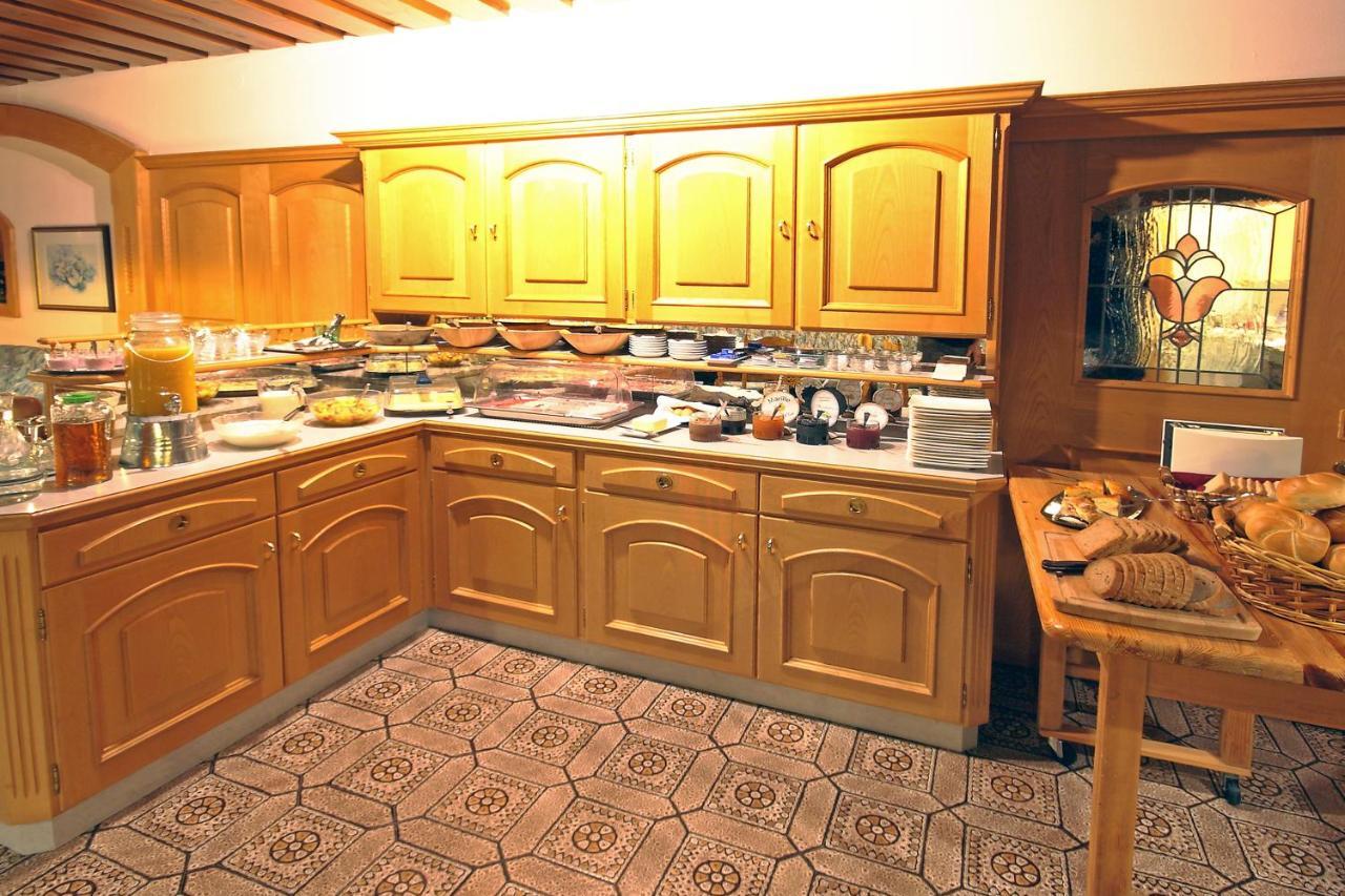 Hotel Pension Eichenhof Ried im Zillertal Szoba fotó